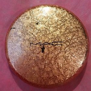 New MAC whisper of glit extra dimension skinfinish